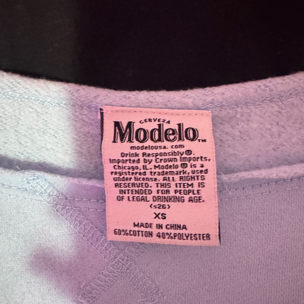 ModelCo Light Lavender Pullover with Modelo Tag - Picture 2 of 3